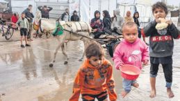 D&uuml;nya Yeni Yıla Coşkulu ve Soğuk Bir Başlangı&ccedil; Yaptı