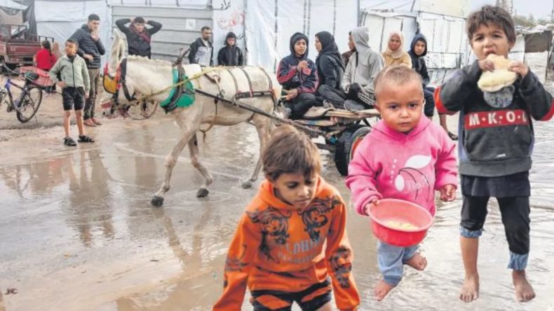 Dünya Yeni Yıla Coşkulu ve Soğuk Bir Başlangıç Yaptı