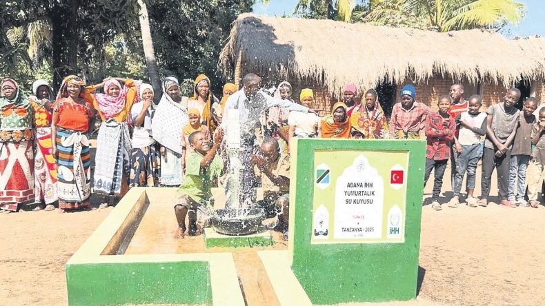 D&uuml;nyanın D&ouml;rt Bir Yanında Binlerce İnsanın Y&uuml;z&uuml;n&uuml; G&uuml;ld&uuml;rd&uuml;ler