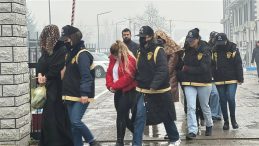 D&uuml;zce'de Fuhuş Operasyonu: G&ouml;zaltına Alınan Zanlılar Adliyeye Sevk Edildi