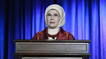 Emine Erdoğan: K&uuml;lt&uuml;rel Mirasımızı Gen&ccedil;lerle Birleştirmeliyiz