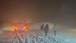 Erzincan-Sivas Kara Yoluna &Ccedil;ığ D&uuml;şt&uuml;! Ulaşım Kapandı