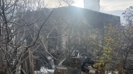 Esenyurt'ta Depo Yangını Korkuttu! Dumanlar Y&uuml;kseklerde')