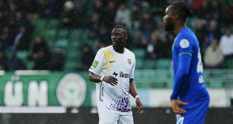 Eyüpspor'da Mame Thiam ile Yollar Ayrıldı!