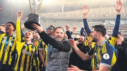 Farkını G&ouml;sterdi, Zirveye &Ccedil;ıktı