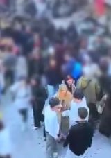 Fatih'te Şok Eden Olay: Hanut&ccedil;u, Tartıştığı &Ccedil;inli Turisti Saldırdı!