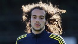 Fenerbah&ccedil;e, Galatasaray derbisine hazır! Guendouzi'den ilk idman&hellip;.