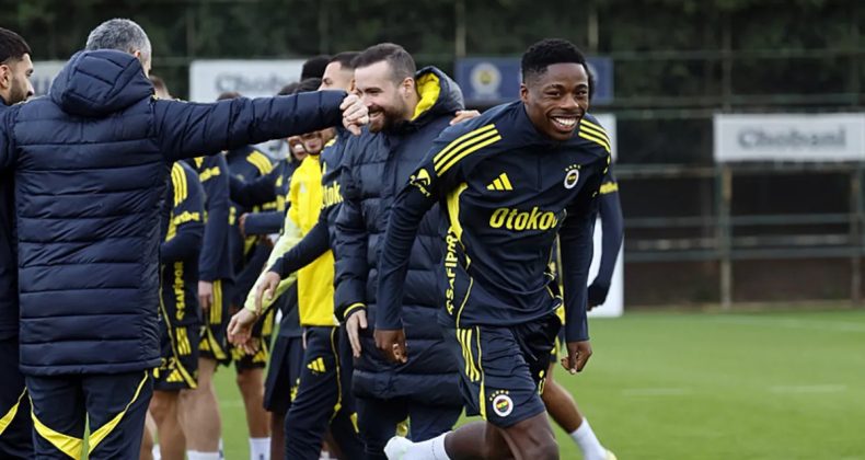 Fenerbah&ccedil;e, Samsunspor Ma&ccedil;ı İ&ccedil;in Hazırlıklarını S&uuml;rd&uuml;r&uuml;yor