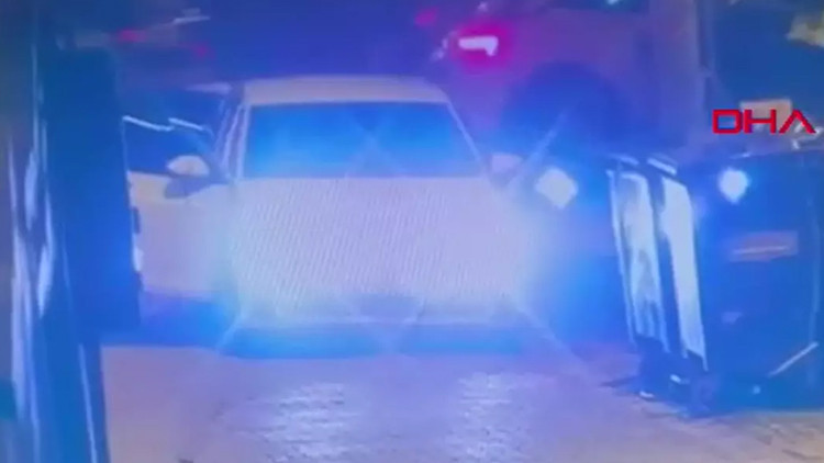 Fenerbahçe Tribün Liderine Yapılan Saldırının Güvenlik Kamerası Görüntüleri Ortaya Çıktı