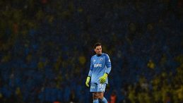 Fenerbah&ccedil;e'de Ederson'un Eşinden Dikkat &Ccedil;eken Paylaşım!