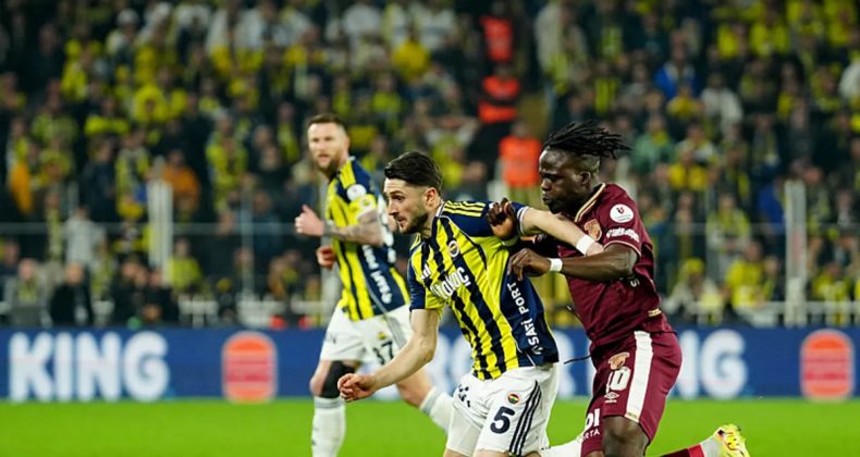 Fenerbahçe'de İsmail Yüksek Üzerine Kötü Haber!