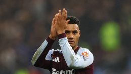 Fenerbah&ccedil;e'nin Rakibi Aston Villa Ligde Yenilgi Alıyor!