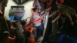 Filipinler'de 359 yolcu taşıyan feribot alabora oldu