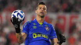 Fluminense, 45 Yaşındaki Kalecisi ile S&ouml;zleşme Uzattı!