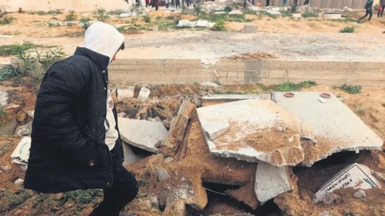 Gazze’de Ölülere Bile Huzur Yok