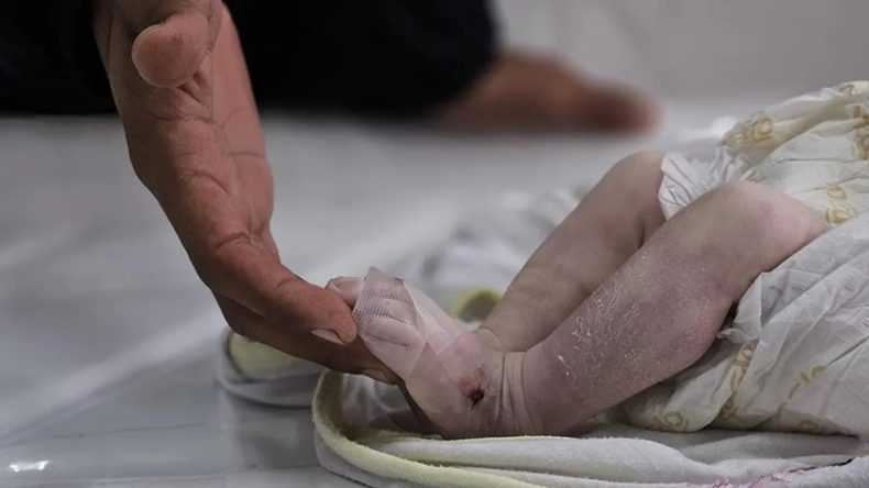 Gazze’deki Yardım Engelleri Çocukları Hayattan Koparıyor: 10 Çocuk Soğuktan Hayatını Kaybetti