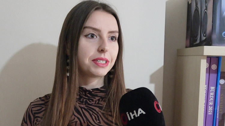 Gen&ccedil; Kız Dolandırıcılara Ge&ccedil;it Vermedi! Foyaları Ortaya &Ccedil;ıkınca İş Teklifinde Bulundular