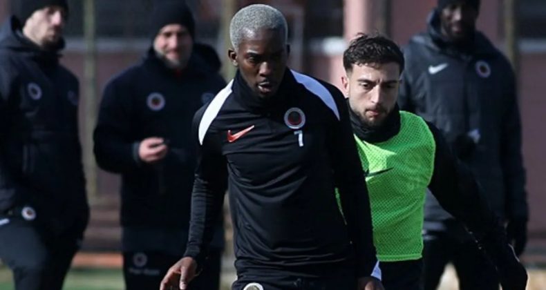 Gençlerbirliği Basın Sözcüsü Şanal: "Onyekuru takımda kalacak"