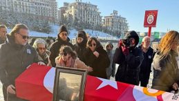 G&ouml;kmen &Ouml;zdenak i&ccedil;in RAMS Park'ta t&ouml;ren d&uuml;zenlendi!