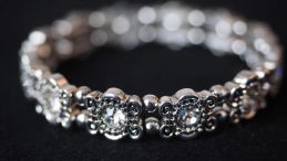 G&uuml;m&uuml;ş Fiyatlarında Y&uuml;zde 9'luk Artış