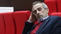 G&uuml;m&uuml;şhane&rsquo;de &Ouml;ğretim &Uuml;yesi evinde &ouml;l&uuml; bulundu