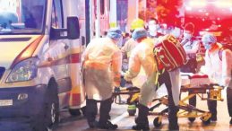 Hong Kong&rsquo;da Yangın Paniği