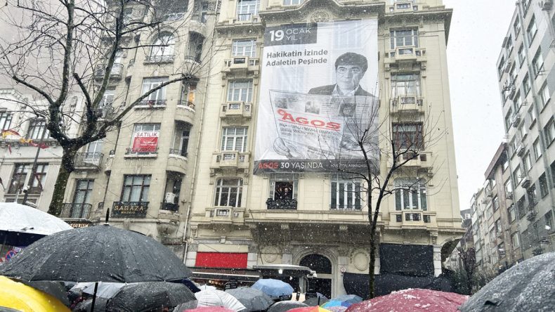 Hrant Dink Katledildiği Yerde Anıldı