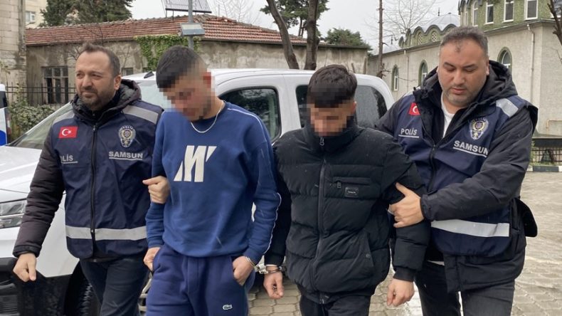 Husumet Nedeniyle &Ccedil;ıkan Kavga: 2 Yaralı, 3 G&ouml;zaltı