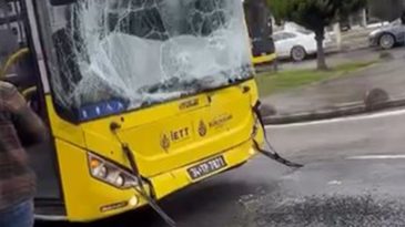 İki İETT Otob&uuml;s&uuml; &Ccedil;arpıştı: Yaralılar Var