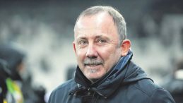İki Oyuncu Yolda