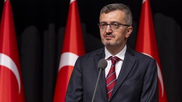 İletişim Başkanı Burhanettin Duran'dan Suriye'de K&uuml;rtler hedef alınıyor iddiasına tepki