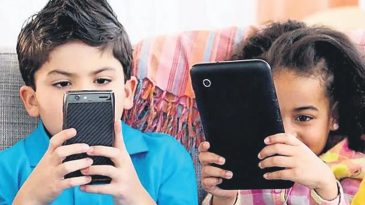 İngiltere'de Sosyal Medya Yasağı Konuşuluyor