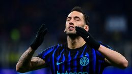 Inter'de Hakan &Ccedil;alhanoğlu Endişesi!