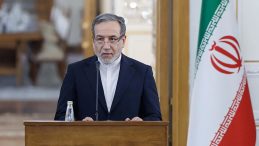 İran Dışişleri'nden İsrail Eleştirisi: "ABD'yi Savaşın İ&ccedil;ine &Ccedil;ekiyor"