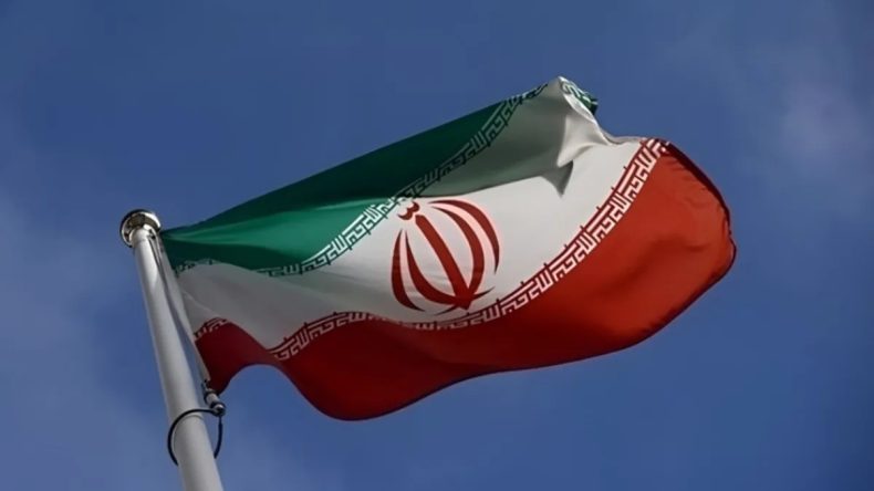 İran'da Protesto Sırasında Savcı Yanarak Hayatını Kaybetti