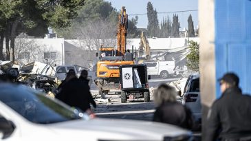 İsrail BM merkezini buldozerle yerle bir etti: Birleşmiş Milletler&rsquo;in dokunulmazlığı hi&ccedil;e sayıldı!