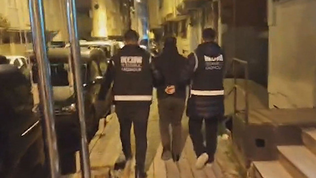 İstanbul Merkezli 5 İlde Ka&ccedil;ak İla&ccedil; Operasyonu: 33 G&ouml;zaltı