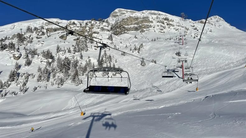 İsvi&ccedil;re'deki Kayak Merkezinde Patlama Olayı