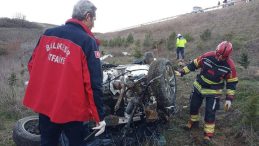 İzmir-İstanbul Otoyolu'nda trafik kazası: 1 &ouml;l&uuml;, 2 yaralı