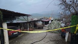 İzmir'de Korkutan Yangın: Elektrik Sobası Hayat Aldı!