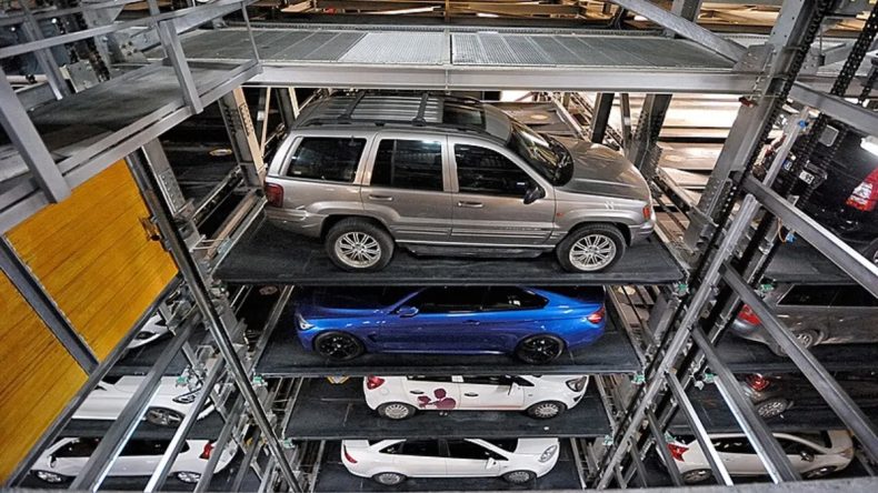 İzmir&rsquo;de Otopark &Uuml;cretlerine Y&uuml;zde 185 Zam Yapıldı