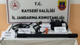 Ka&ccedil;ak Kazı Yapan &Uuml;&ccedil; Kişi Su&ccedil;&uuml;st&uuml; Yakalandı