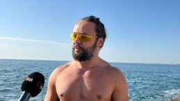 Kadık&ouml;y'de Dalgaların &Ccedil;arptığı 3 Y&uuml;z&uuml;c&uuml;n&uuml;n Arkadaşından A&ccedil;ıklama