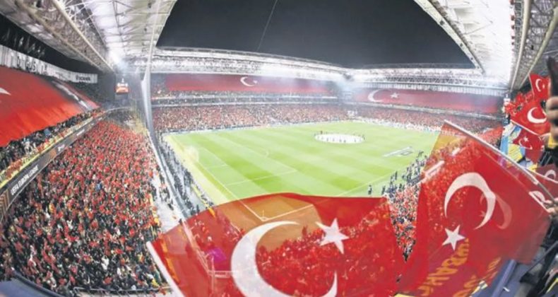 Kadıköy’de Türk Bayrağı Şöleni