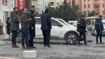 Kağıthane'de Aracında Silahlı Saldırıya Uğrayan Gen&ccedil; Hayatını Kaybetti