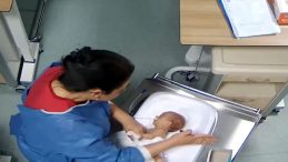 Kahramanmaraş'ta Hemşire Vahşeti Anbean Kamerada: 5 G&uuml;nl&uuml;k Bebek Acımasız Şiddet Sonucu Engelli Kalmış!