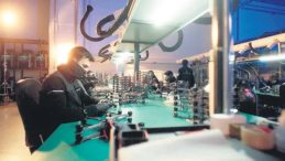 Kamikaze Dron &Uuml;retiminde Rekor