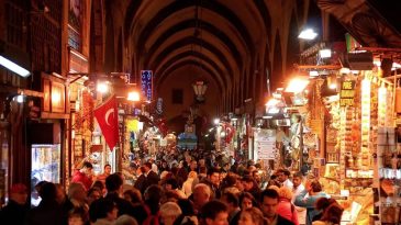 Kapalı&ccedil;arşı&rsquo;da operasyonda 71 kişi g&ouml;zaltına alındı: Bahis paralarını kripto parayla yurtdışına aktardılar
