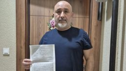 Kapı Deliğinden Hırsızlık Denemesi, Uyanık Ev Sahibine Takıldı