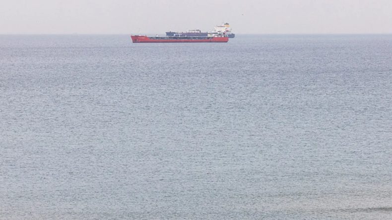 Karadeniz'de Dron Saldırısı: İki Petrol Tankerine Hedef!